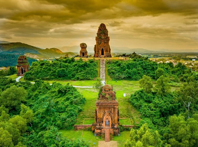 Read more about the article TOUR KHÁM PHÁ ĐẶC SẮC VĂN HOÁ CHAMPA BÌNH ĐỊNH